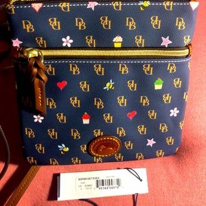 Dooney & Bourke Crossbody Bag 💕